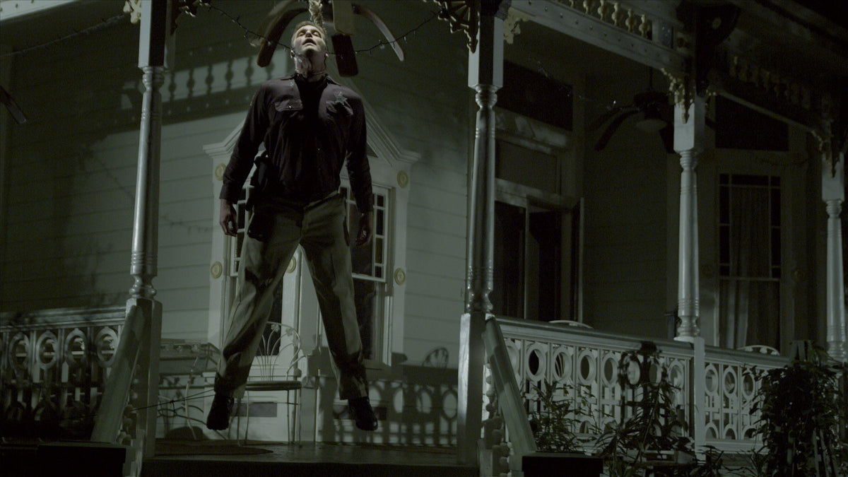 A HAUNTING IN SALEM UNCUT (Blu-ray)